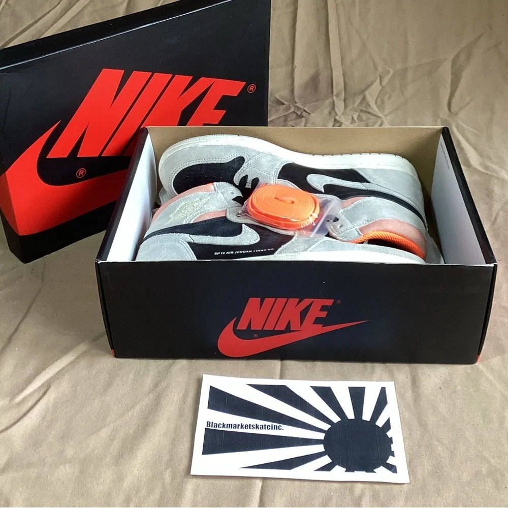 Nike Air Jordan 1 Retro High OG Neutral Grey 555088-018 Men's Size 10.5